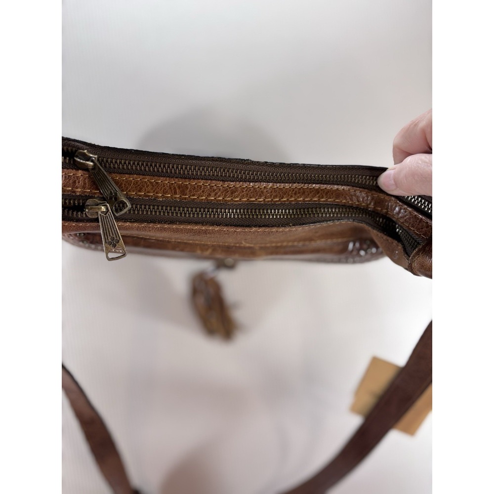 Patricia Nash "Camila" Tooled Leather ‎ Tassel Crossbody Bag Cognac Brown  NWT - Picture 5 of 16